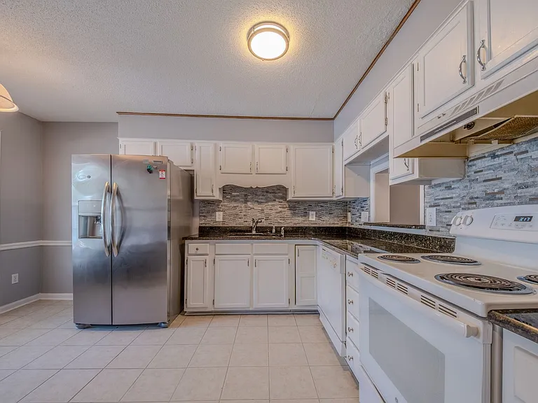 907 Shelby Dr #C — Photo 6