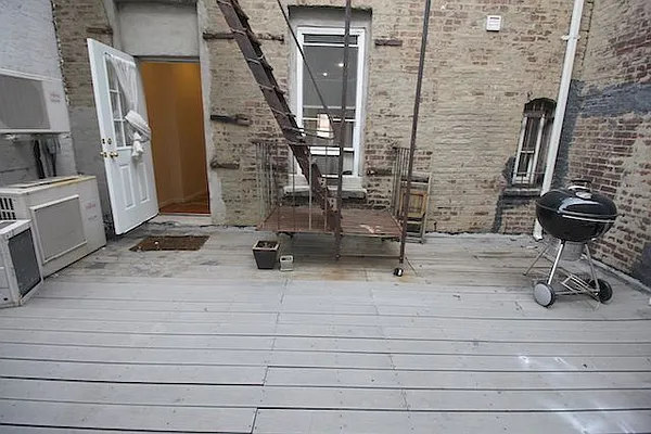 Rented by Capri Jet Realty Corp | media 11