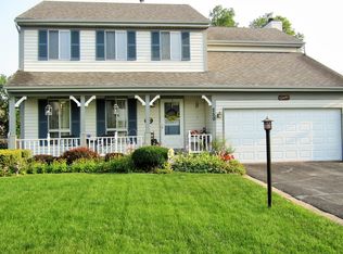 250 Hackberry Dr, Streamwood, IL