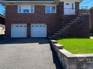 1432 13th St, Fort Lee, NJ 07024