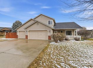 446 W Sedgewick Dr, Meridian, ID 83646