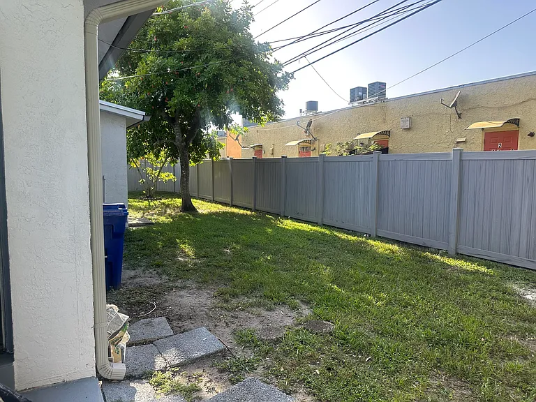 6109 SW 30th St #3 — Photo 18