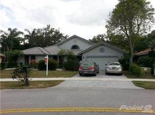 9750 SW 23rd Pl, Davie, FL 33324