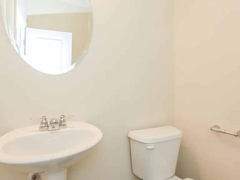 203 Hamilton Pointe Dr — Photo 16