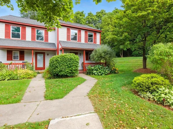 185 Lyman Meadow Road #M4, Hinesburg, VT 05461