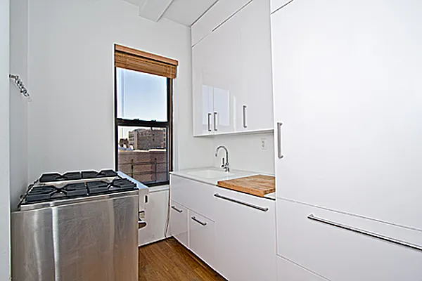 Sold by Park River | media 7