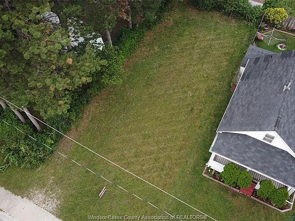 2nd image of 3069 Russell St #3067