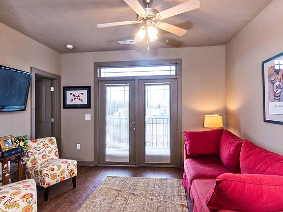 2nd image of 2128 University Blvd Unit 101