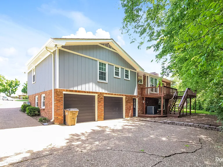116 Downwind Ct — Photo 2
