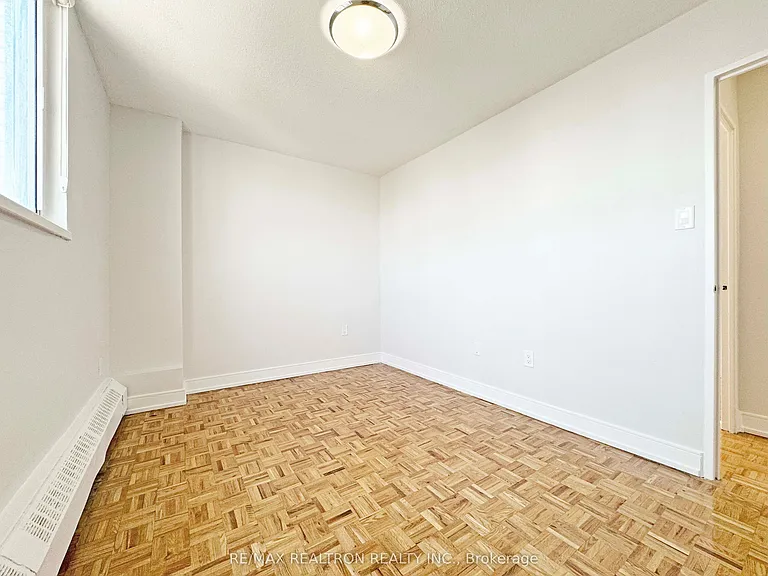 1500 Bathurst St #1208 — Photo 8