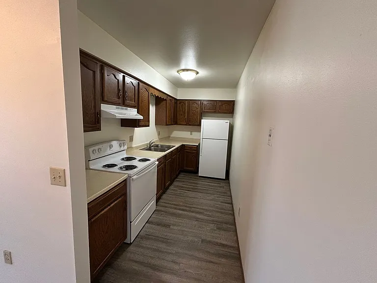 Prairie Village Apartments — Photo 3