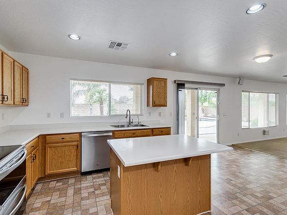 5th image of 27956 N Jade St