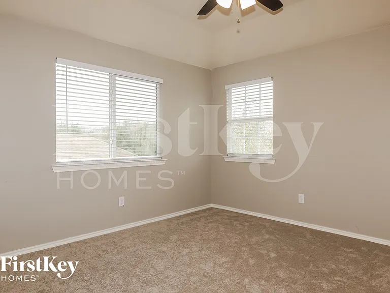 1442 Natural Pine Trl — Photo 16