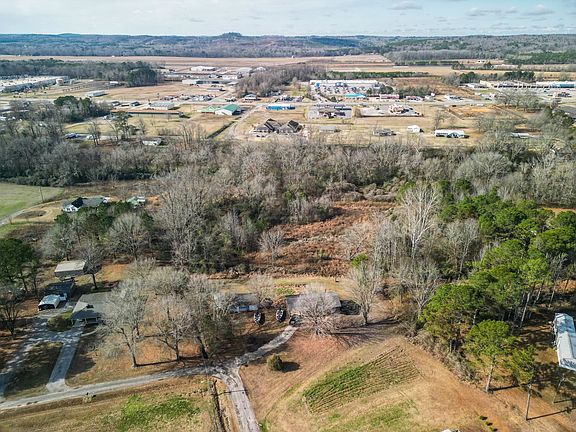 5th image of 398 Oak Ridge Dr