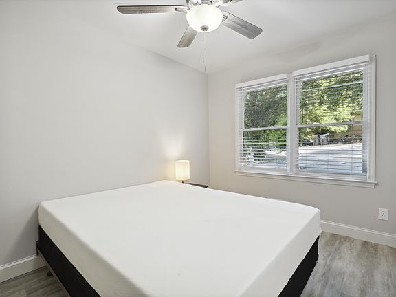 2nd image of 110 S Hill St #13534431