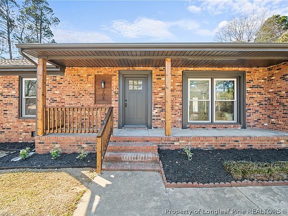 3rd image of 208 Haverhill Dr