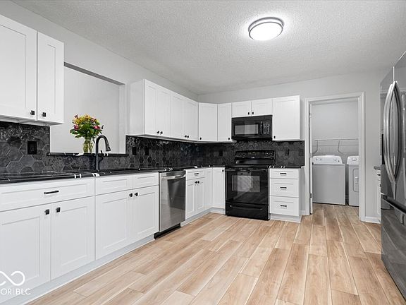 4th image of 19516 Golden Meadow Way