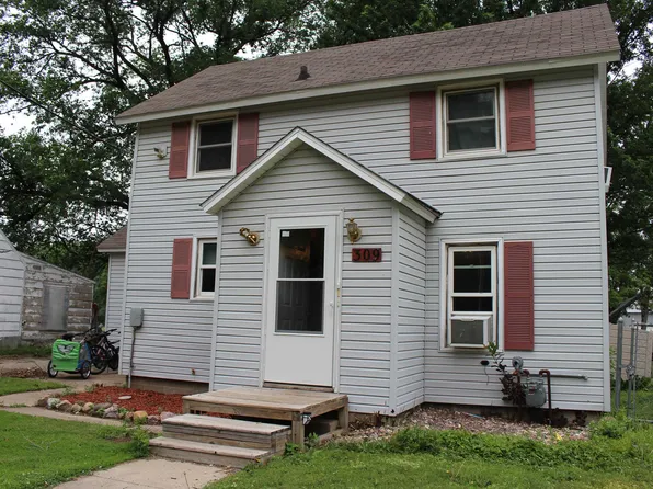 309 W 2nd St, Everly, IA 51338
