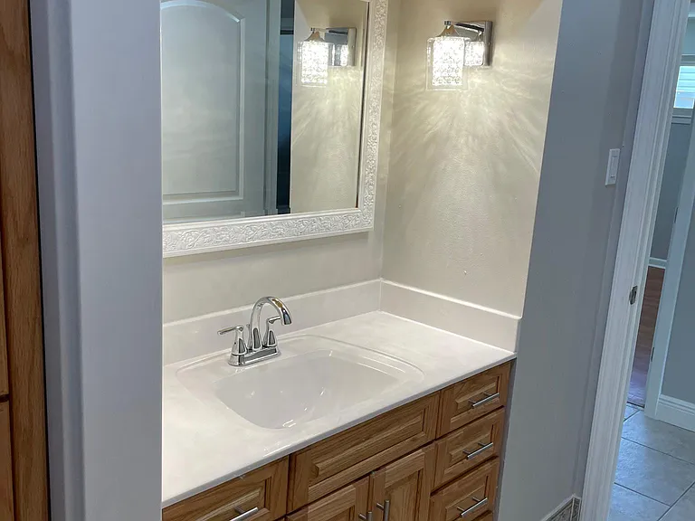 2204 Indiana Ave — Photo 23