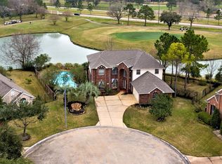 515 Elderberry Ln, Pearland, TX 77584