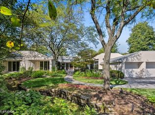 2705 Bentley Rd, Highland Park, IL 60035