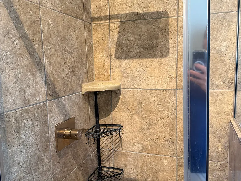 5936 Alexandria Dr — Photo 16
