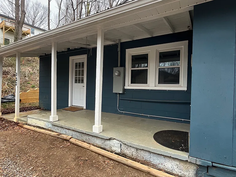 122 Liberty Dr — Photo 16
