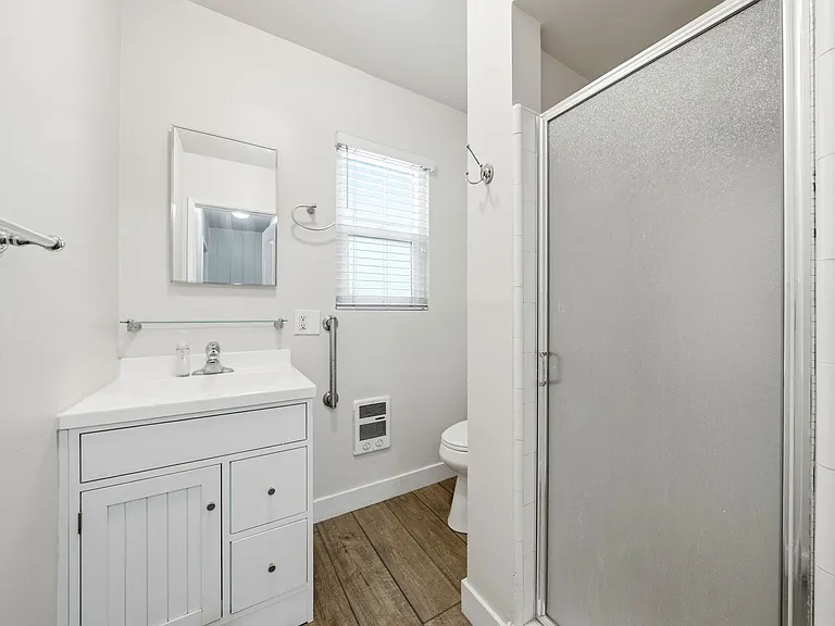 1117 W Bay Ave #A — Photo 12