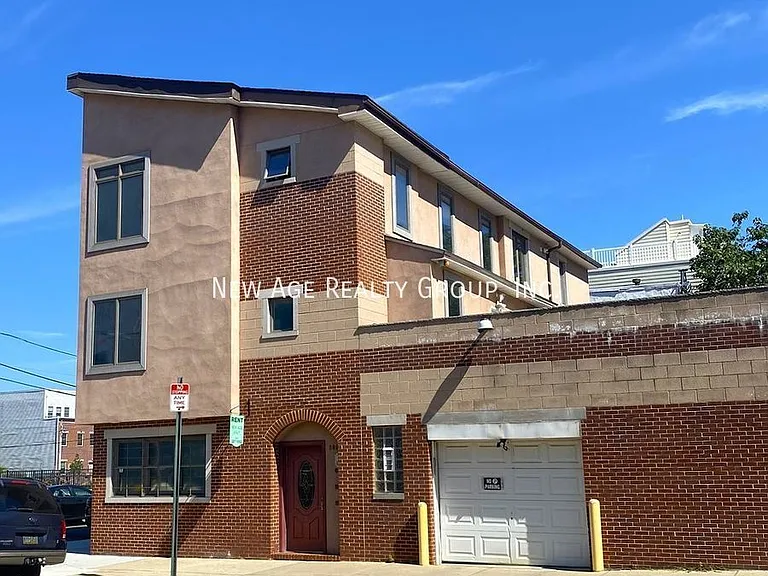 3903 Powelton Ave #2 — Photo 1