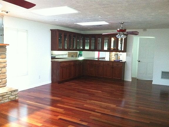 5th image of 10777 131st St N