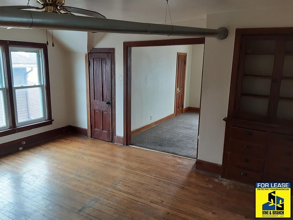 1528 Erie Ave, Sheboygan, WI 53081 Zillow