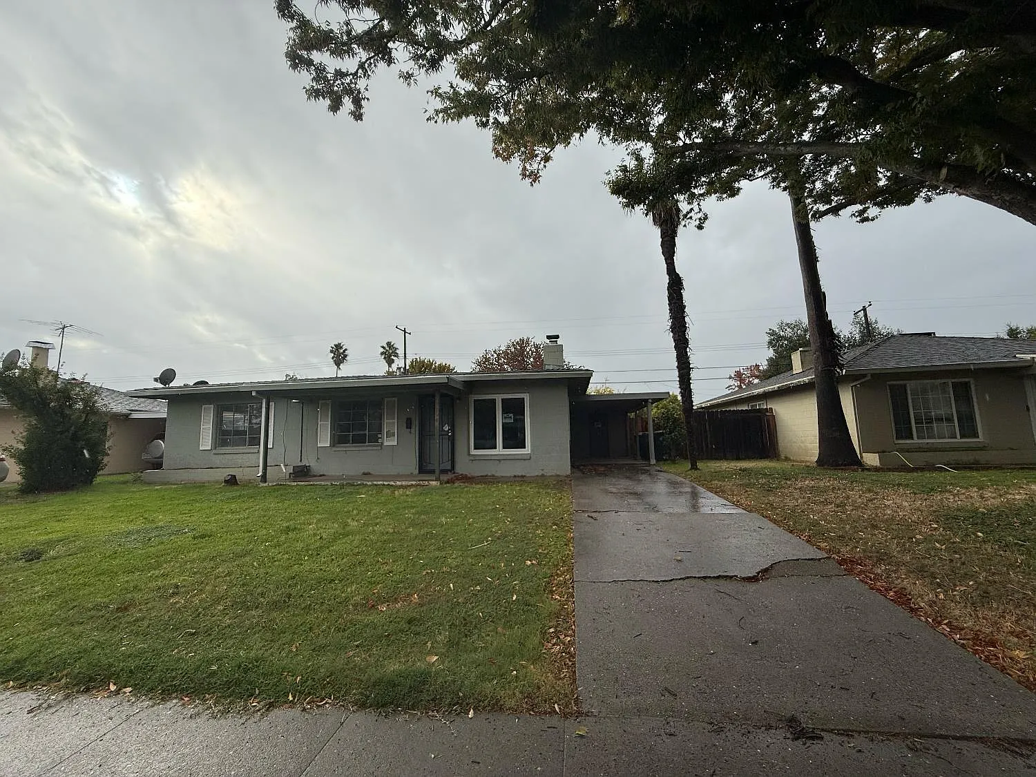 5204 62nd St photo 1