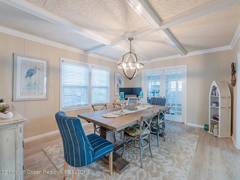 214 Atlantic Ave — Photo 7