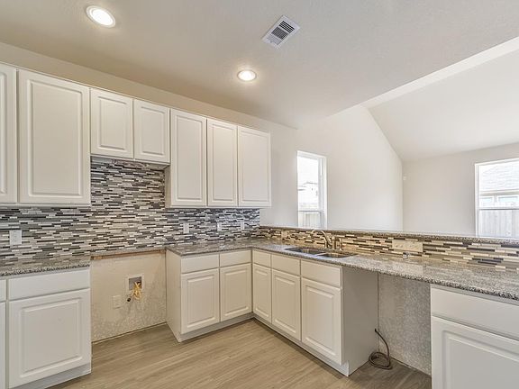5th image of 14903 Hope Hills Ln