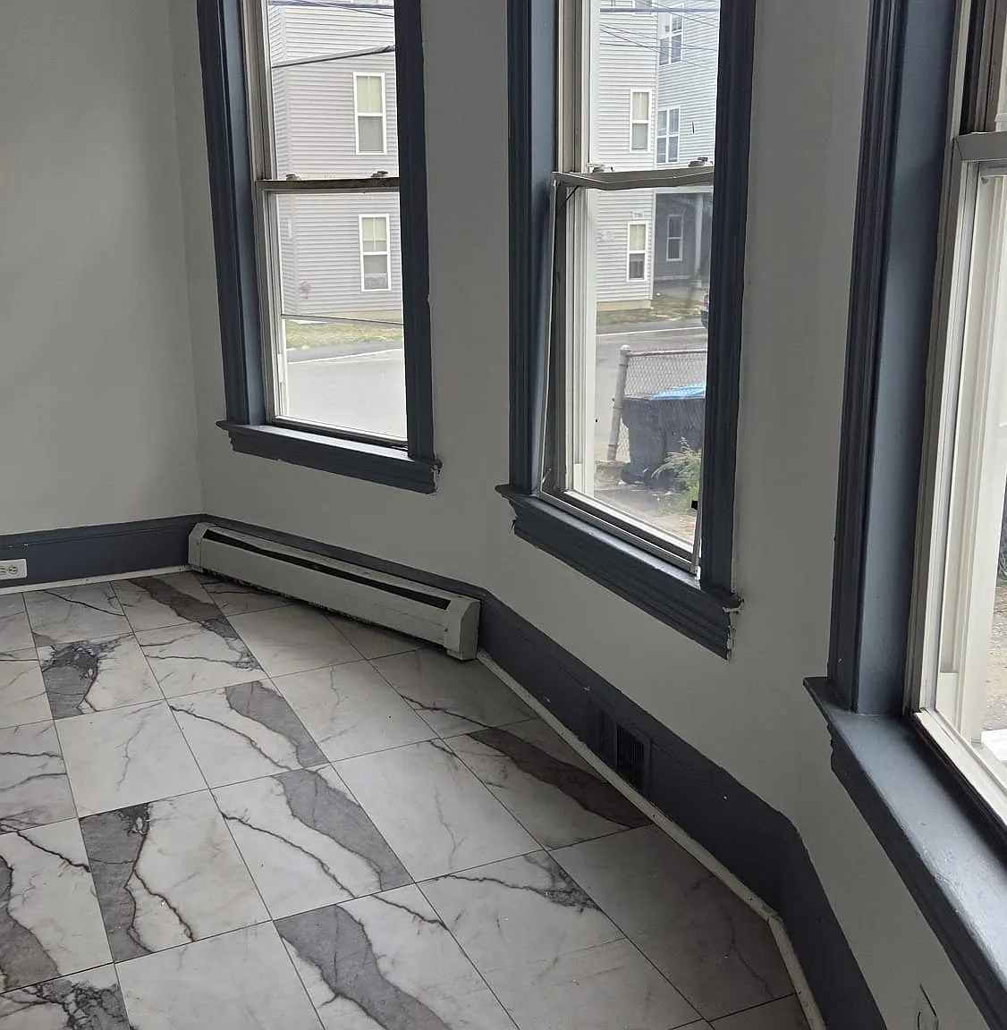3 bed, $2,000 — Photo 3