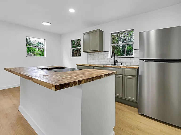 2809 Parrott Ave — Photo 10