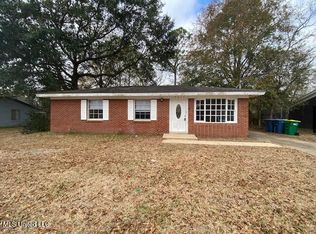 7217 Hampton Dr, Biloxi, MS 39532