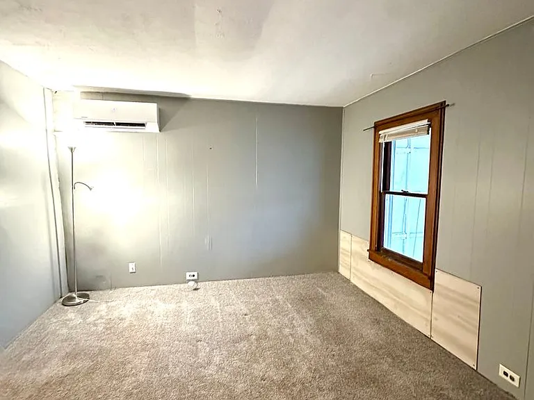 2348 N Campbell Ave — Photo 8