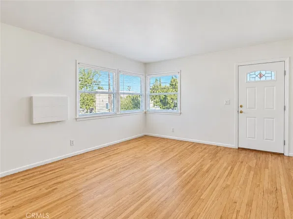 15234 Rayen St #D, North Hills, CA 91343