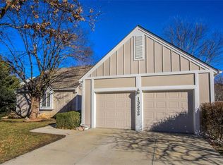 15525 Marty St, Overland Park, KS 66223