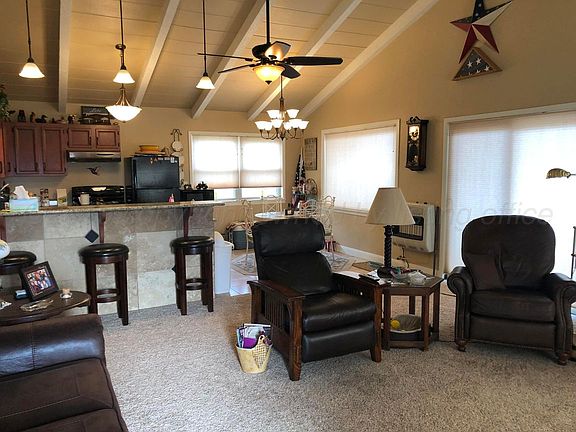 2nd image of 251 Dawn Dr