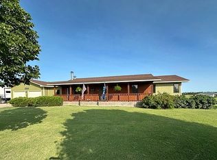 2414 Brock Rd, Dodge City, KS 67801