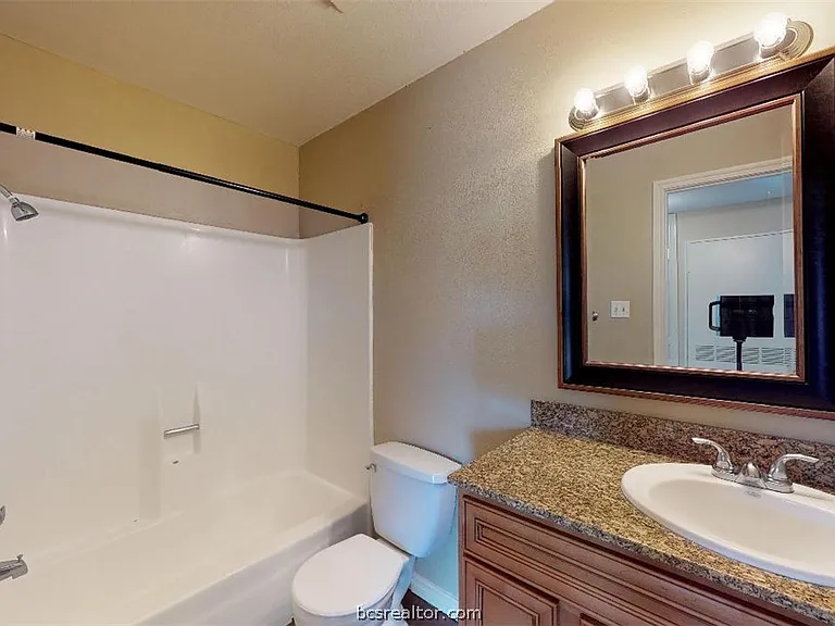 904 University Oaks Blvd #22 — Photo 18