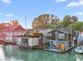 23000 Dyke Rd #7, Richmond, BC V6V 2H3