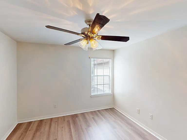 Arbors at Lee Vista — Photo 122