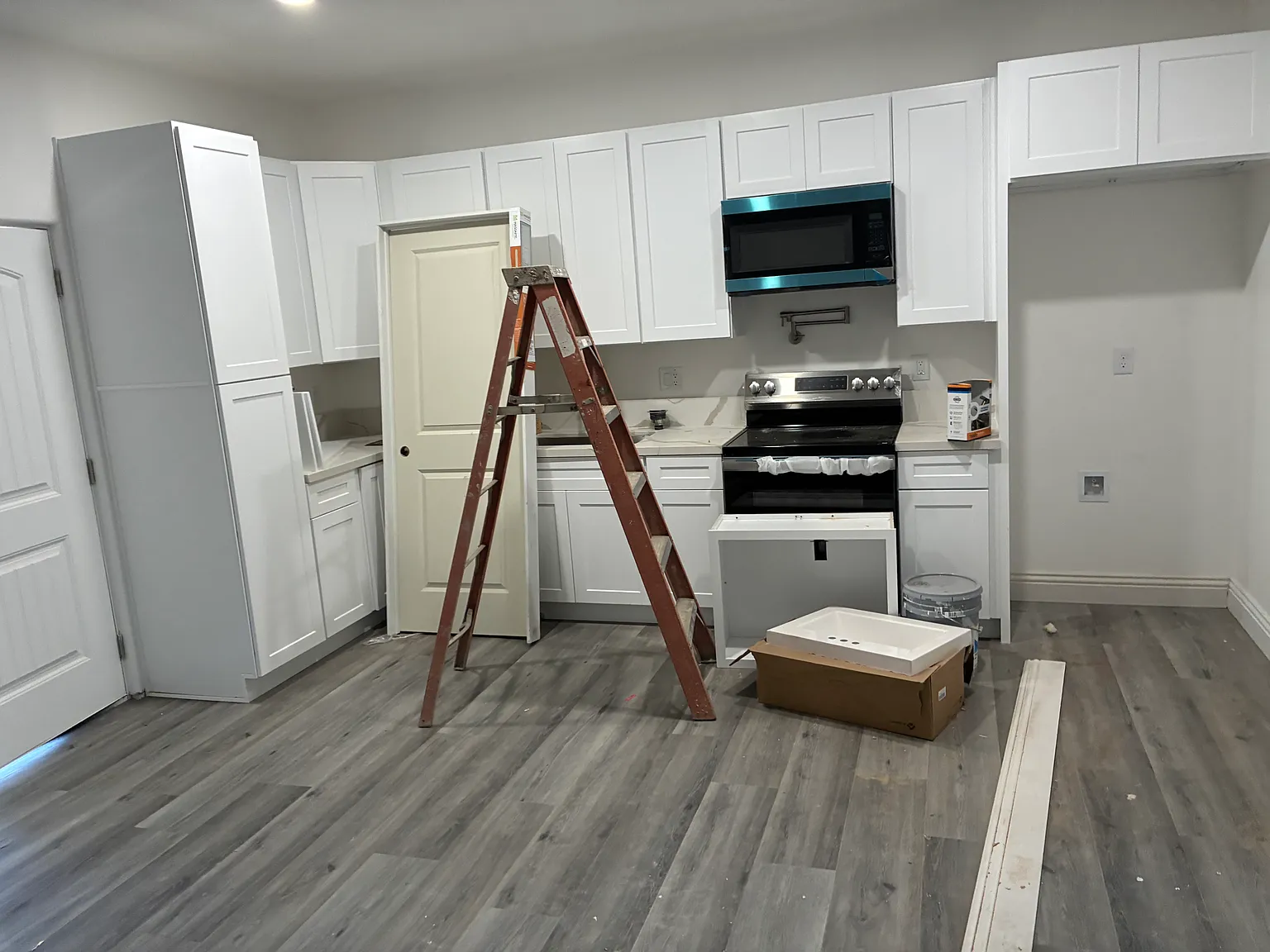 3 bed, 1200 sqft, $2,500 — Photo 1