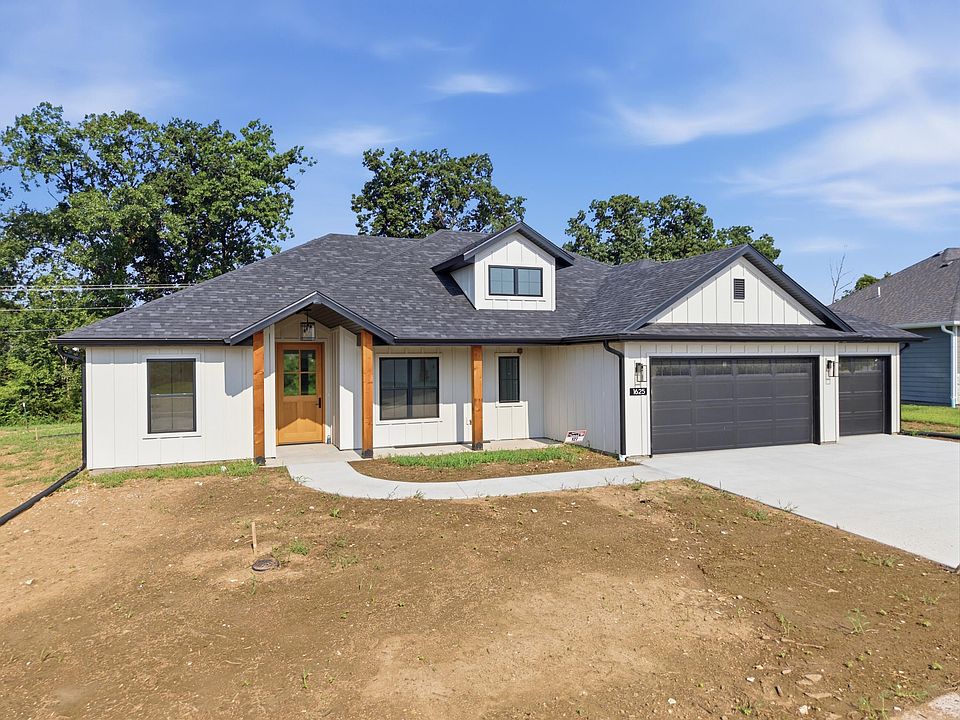 1st image of 1625 N Corbet Dr