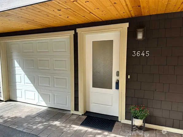 3645 Greenwood Avenue N, Seattle, WA 98103