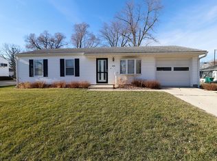 438 Dalhart Ave, Romeoville, IL 60446