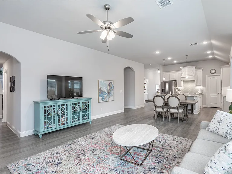 204 Garden Grove Dr — Photo 14